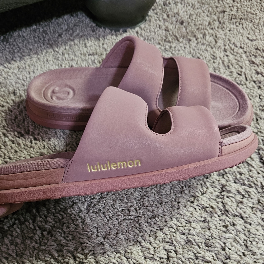 Lululemon Restfeel Slides - Picture 4 of 11